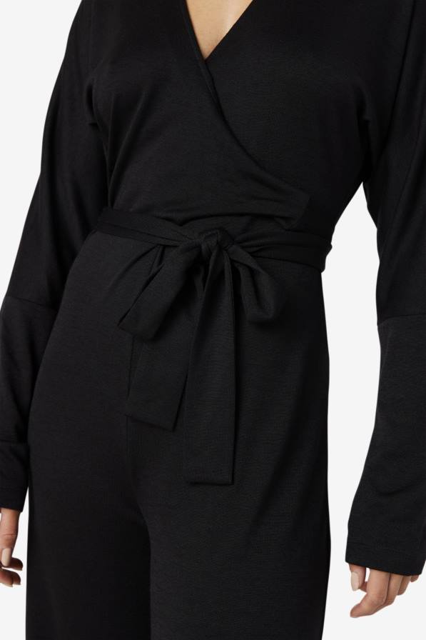 2HNL1554 черен FILA черен гащеризон everleige fila