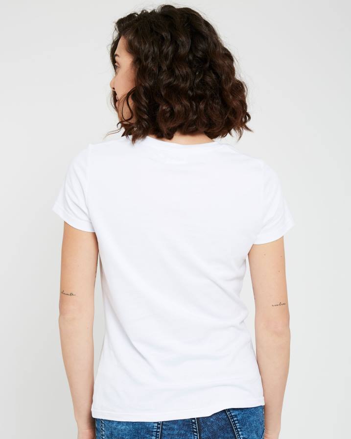 2HNL2942 бяло FILA дамска тениска с бадж volara fila бяла